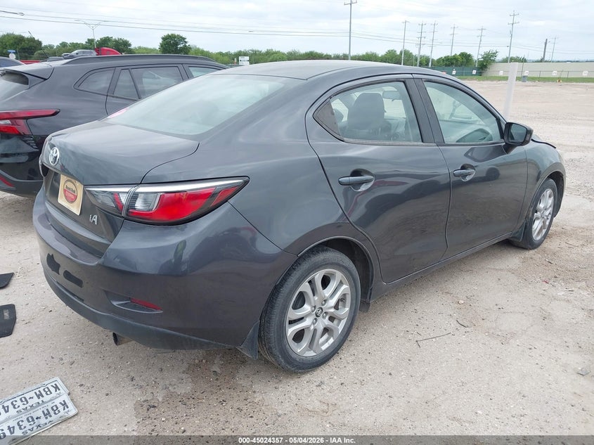 VIN 3MYDLBYV9HY192946 2017 TOYOTA YARIS IA