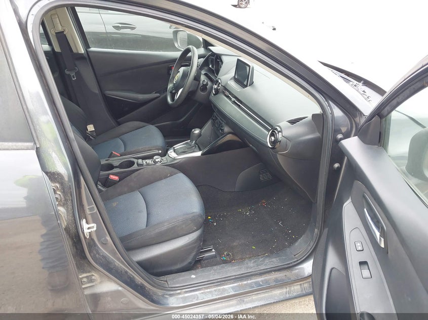 VIN 3MYDLBYV9HY192946 2017 TOYOTA YARIS IA