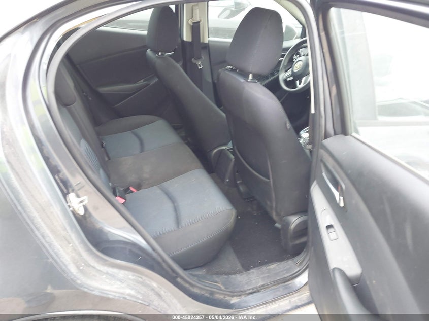 VIN 3MYDLBYV9HY192946 2017 TOYOTA YARIS IA