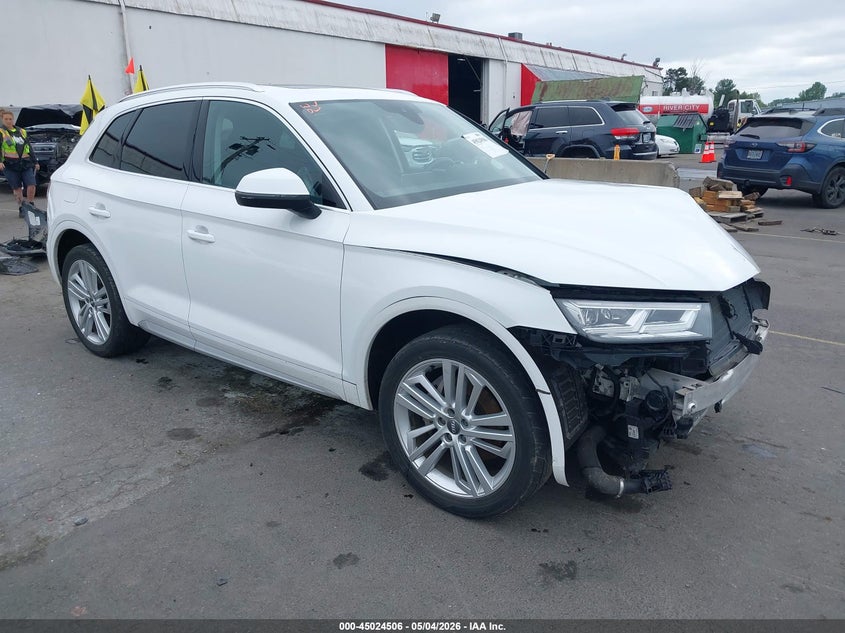 Vin: wa1bnafy0j2084012, lot: 45522020, audi q5 2.0t premium/2.0t tech premium 2018 img_1
