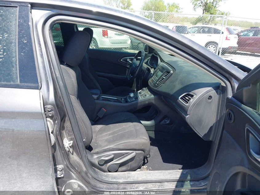 2017 CHRYSLER 200 SEDAN 2.4L I-4 VVT, 184HP