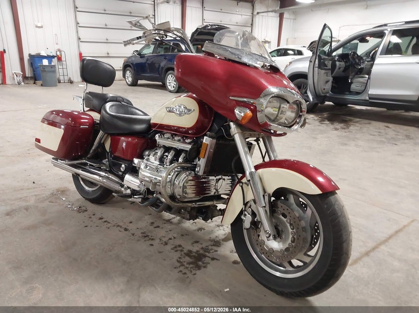 1HFSC3438WA102760 HONDA GL1500 Photo 1