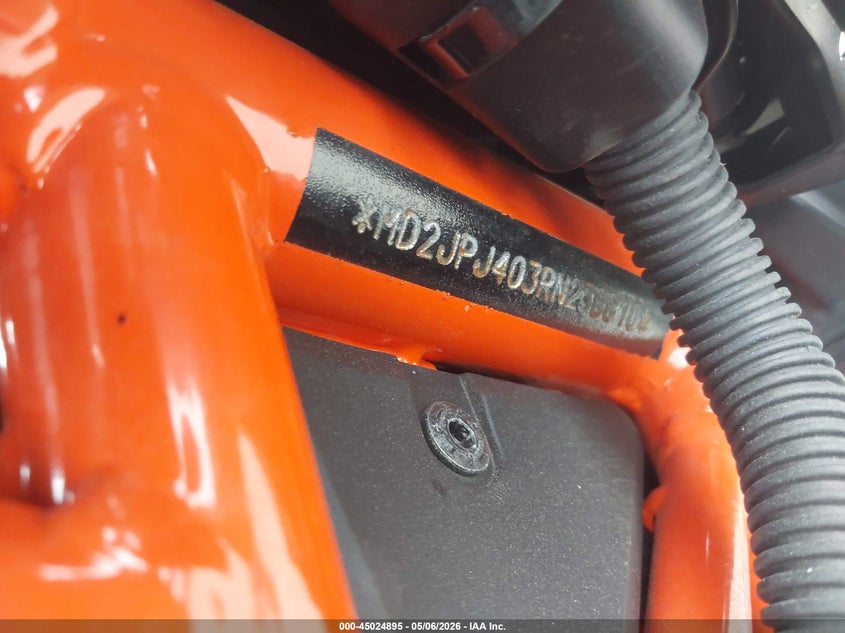 2024 Ktm 390 Duke VIN: MD2JPJ403RN238810 Lot: 45024895