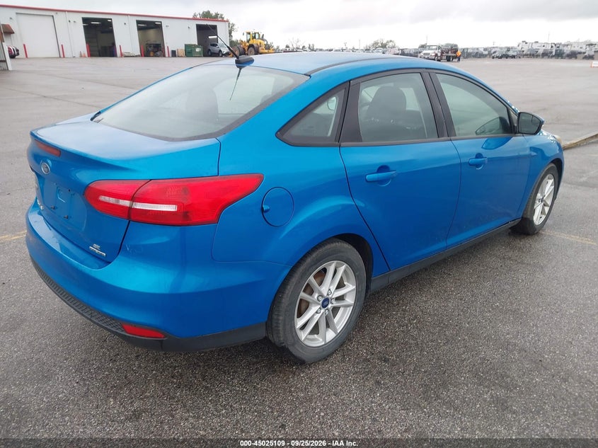 Vin: 1fadp3f29fl263009, lot: 45522623, ford focus se 20154