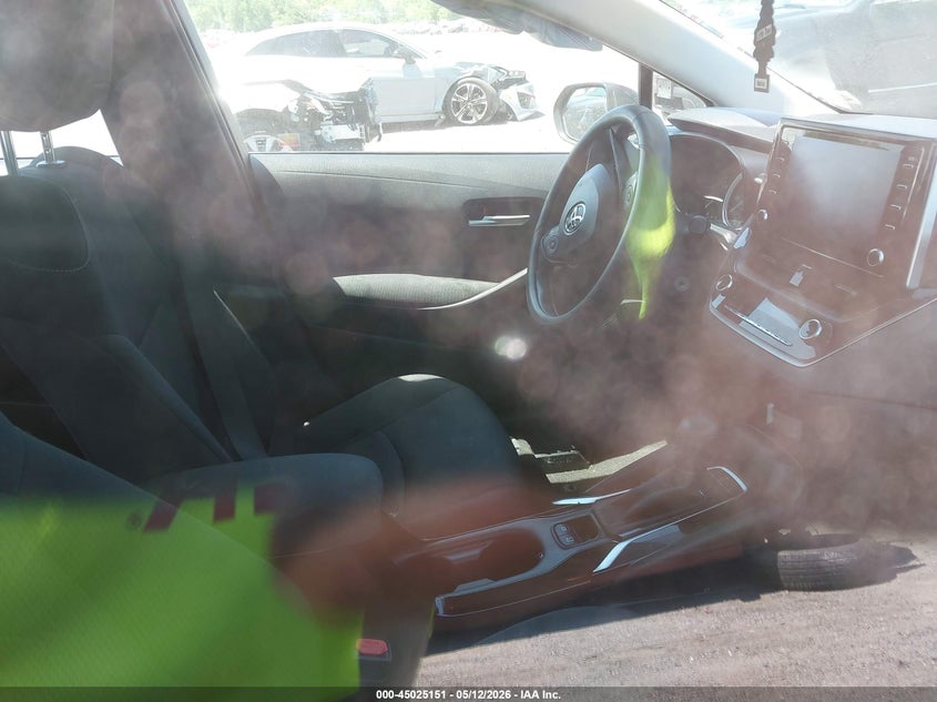 VIN JTDEPRAE7LJ046424 2020 TOYOTA COROLLA LE