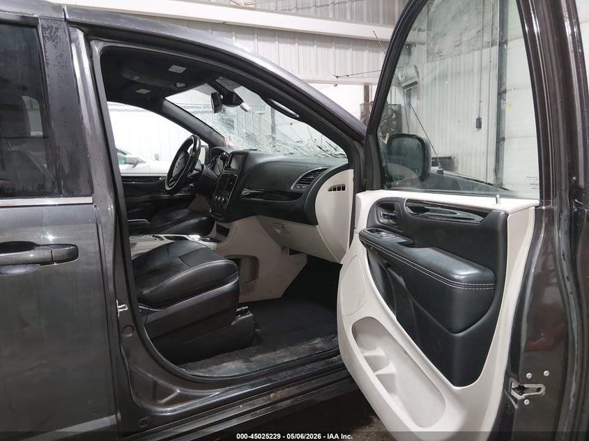 DODGE GRAND CARAVAN 2019 VIN 2C4RDGCGXKR693679