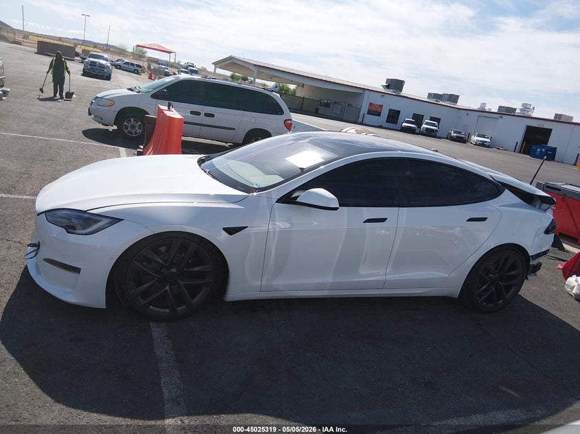 2022 Tesla Model S Dual Motor All-Wheel Drive VIN: 5YJSA1E57NF474875 Lot: 45025319
