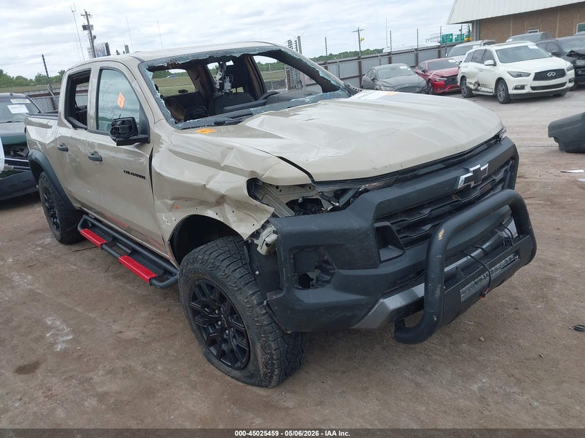 2024 CHEVROLET COLORADO auction photo 1