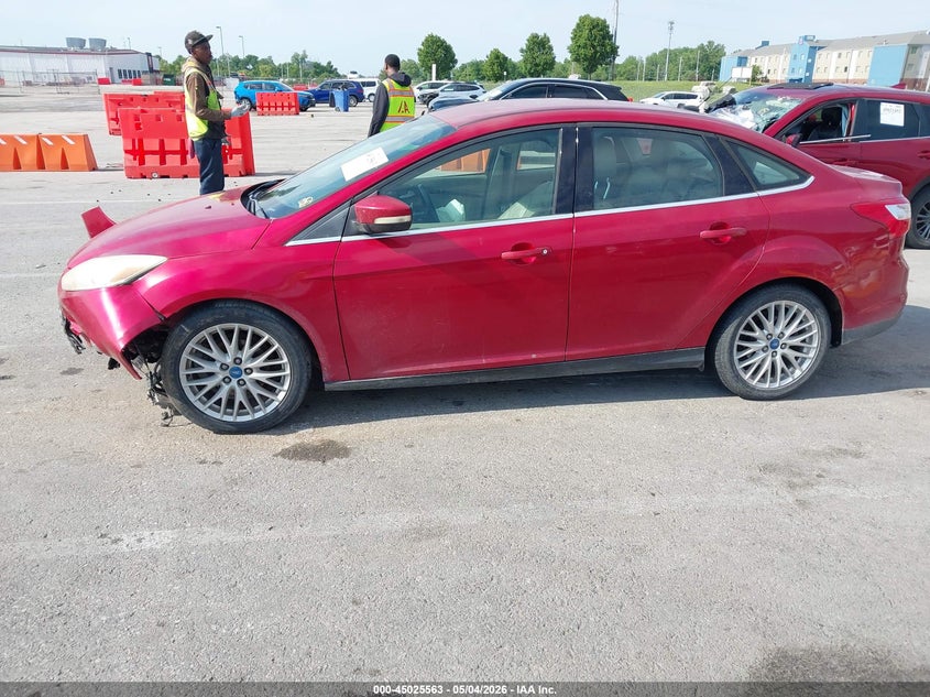 Vin: 1fahp3h26cl102739, lot: 45523077, ford focus sel 20122