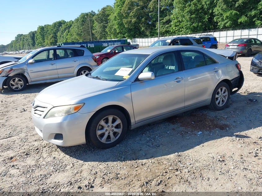 2011 Toyota Camry Le 4T1BF3EK3BU686335 photo 1