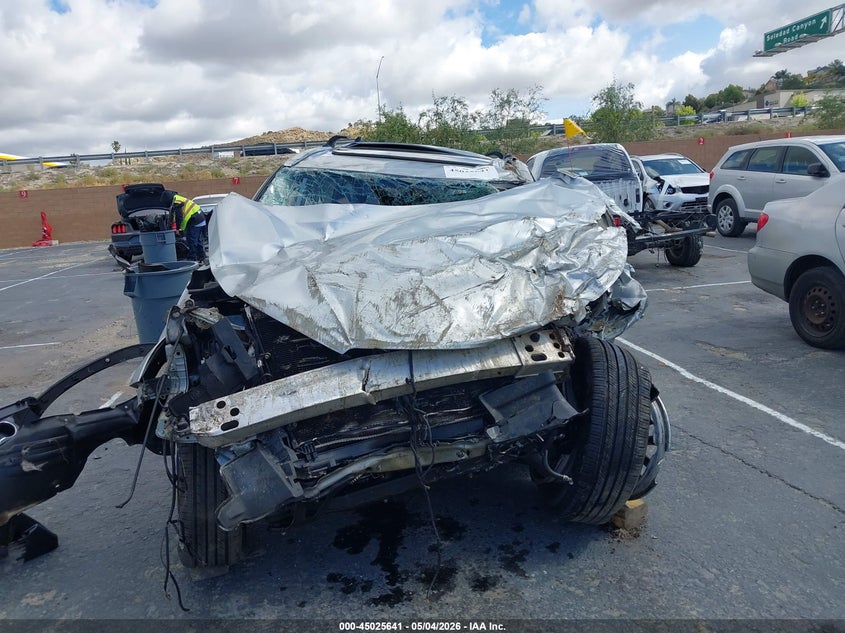VIN 5TDJZRFHXJS526288 2018 TOYOTA HIGHLANDER XLE