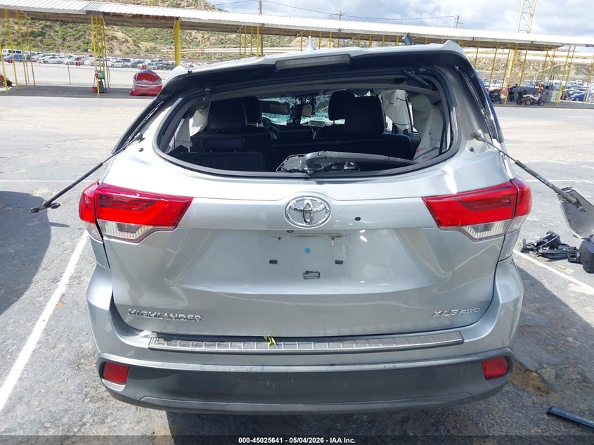 VIN 5TDJZRFHXJS526288 2018 TOYOTA HIGHLANDER XLE