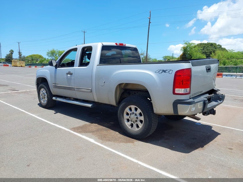 2013 GMC SIERRA 2500HD auction photo 3