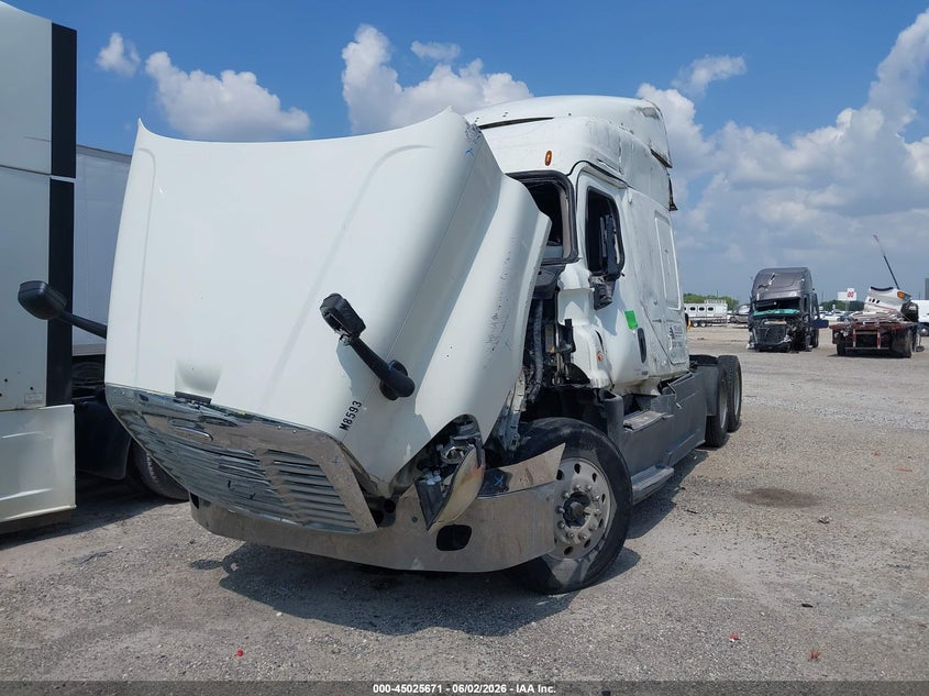 3AKJGLD55FSGM8593 2015 Freightliner Cascadia 125 photo 1