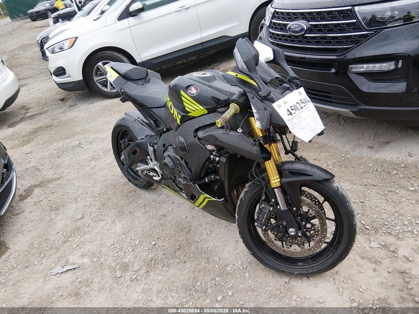 2021 HONDA CBR1000 auction photo 1