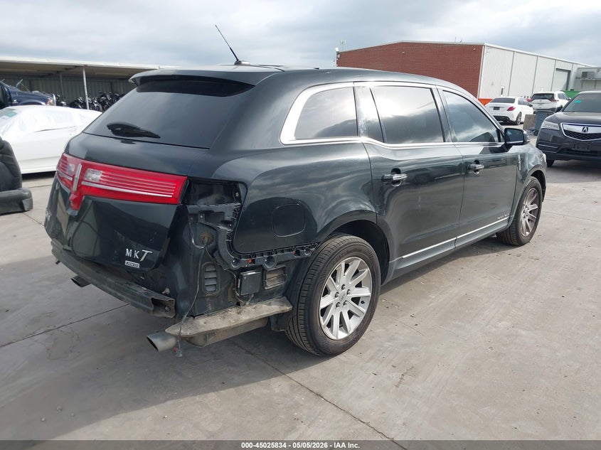 Vin: 2lmhj5nk4ebl56187, lot: 45523348, lincoln mkt livery 20144