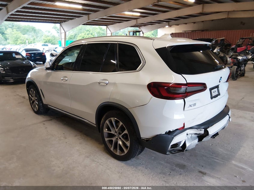 BMW X5 2022 VIN 5UXCR4C01N9J59729