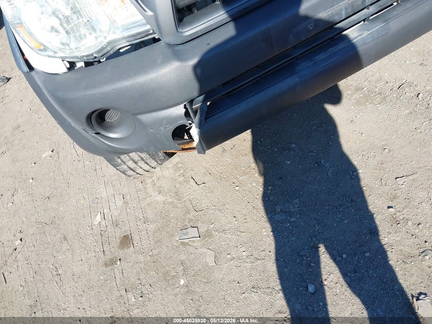 2010 TOYOTA TACOMA auction photo 6