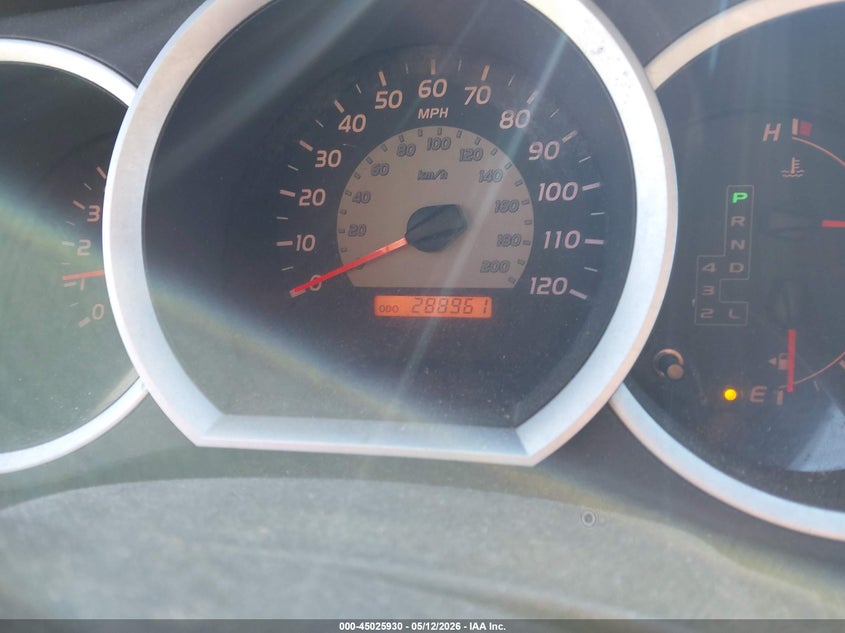 2010 TOYOTA TACOMA auction photo 7