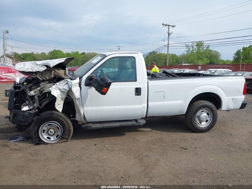 2012 Ford F250 6.2 F-250 Xl white Lot 111045025984 Vin 1FTBF2B60CEB84688