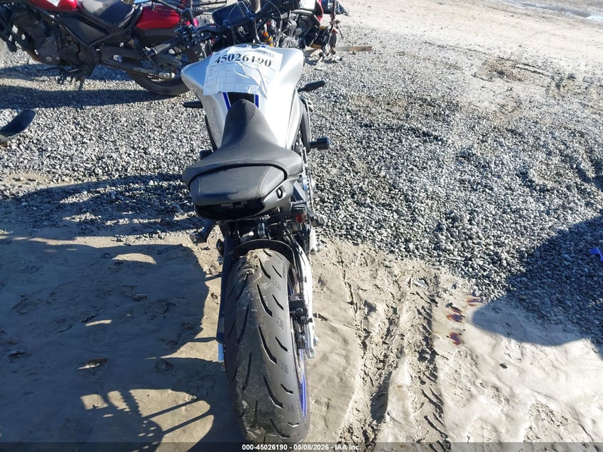 2022 Yamaha Mt09 D VIN: JYARN72E1NA001049 Lot: 45026190