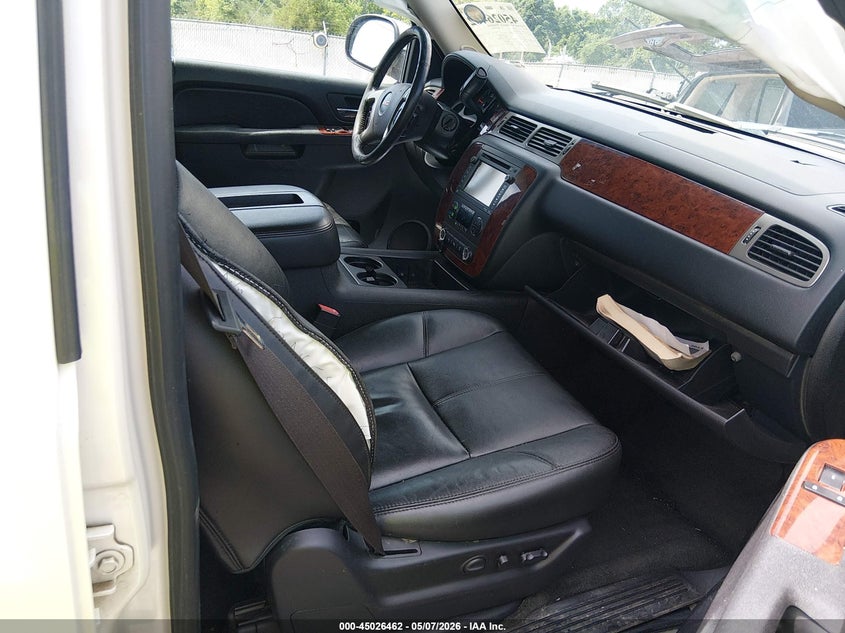 2013 GMC YUKON SPORT UTILITY VEHICLE 5.3L V-8 VVT, 320HP