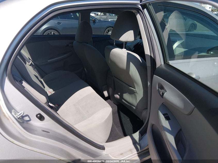 2011 Toyota Corolla 1.8 Le silver Lot 111045026470 Vin 2T1BU4EE5BC710397