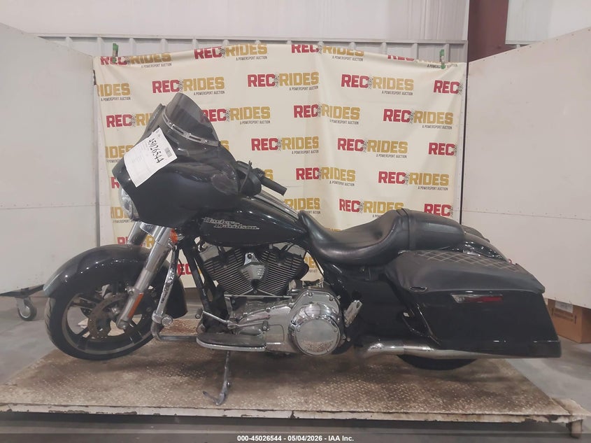 2016 Harley-Davidson Flhx Street Glide VIN: 1HD1KBM15GB669083 Lot: 45026544