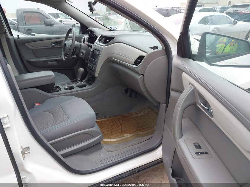 2015 CHEVROLET TRAVERSE auction photo 5
