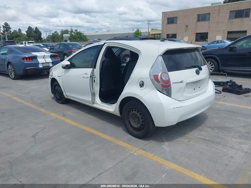 2014 TOYOTA PRIUS C auction photo 3