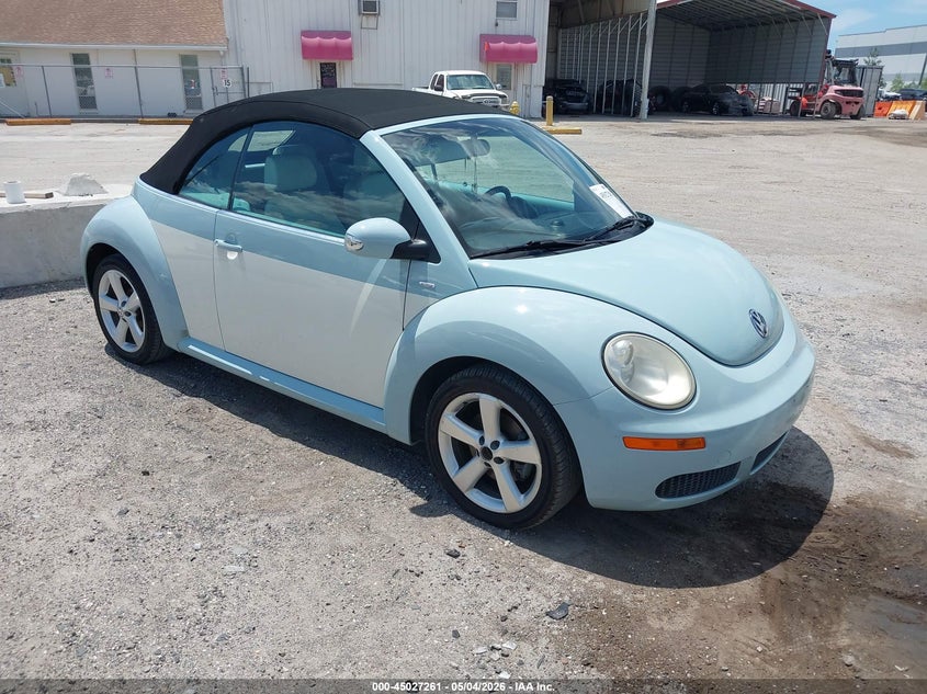 2010 Volkswagen New Beetle 2.5L Final Edition