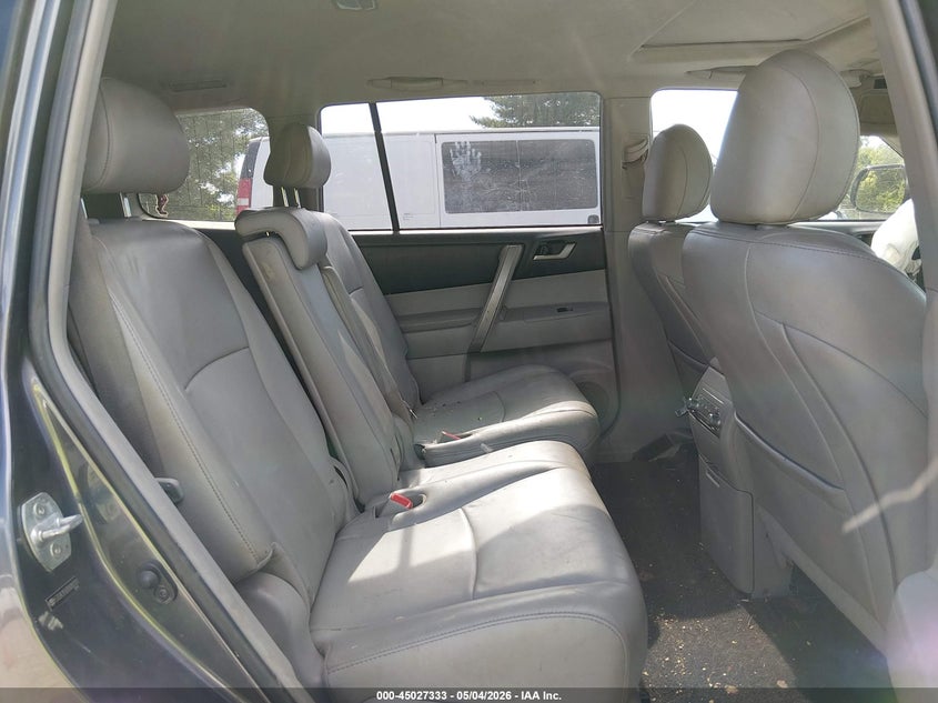 2013 TOYOTA HIGHLANDER auction photo 8