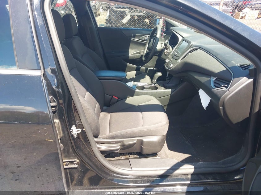 2018 CHEVROLET MALIBU auction photo 5