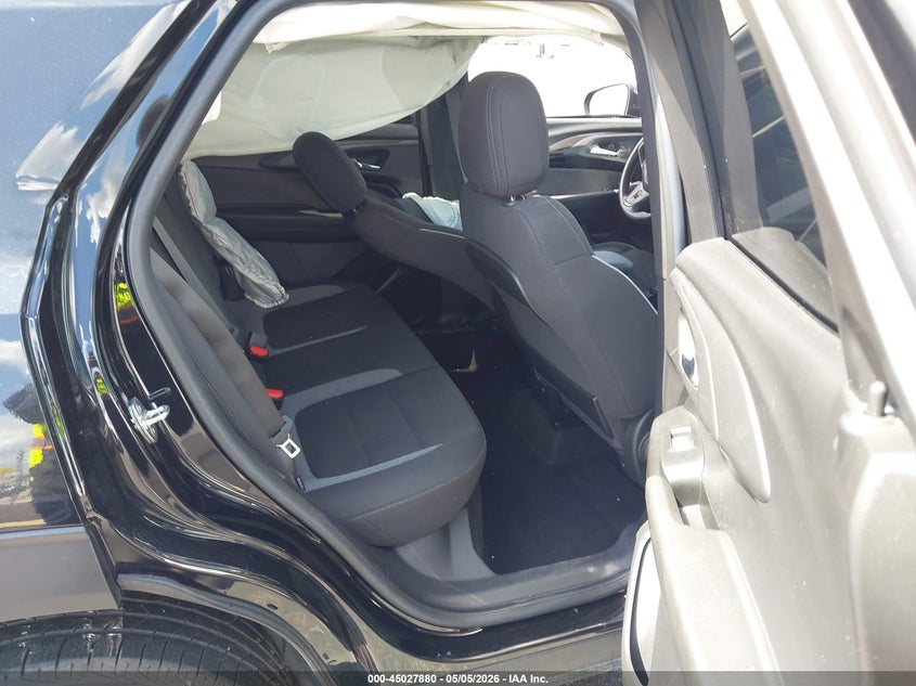 VIN KL79MPS2XPB012963 2023 CHEVROLET TRAILBLAZER FWD LT