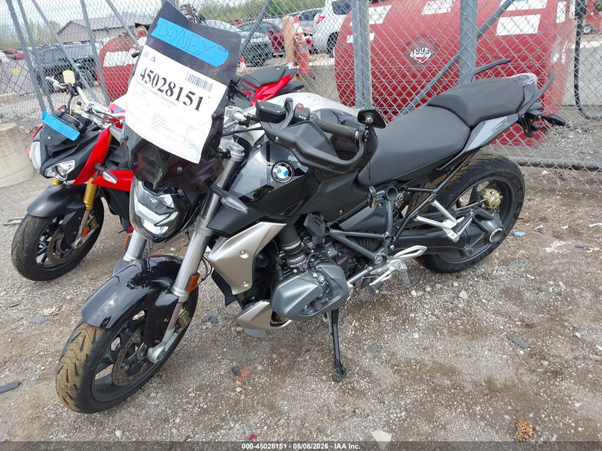 2024 BMW R 1250 MOTO 2