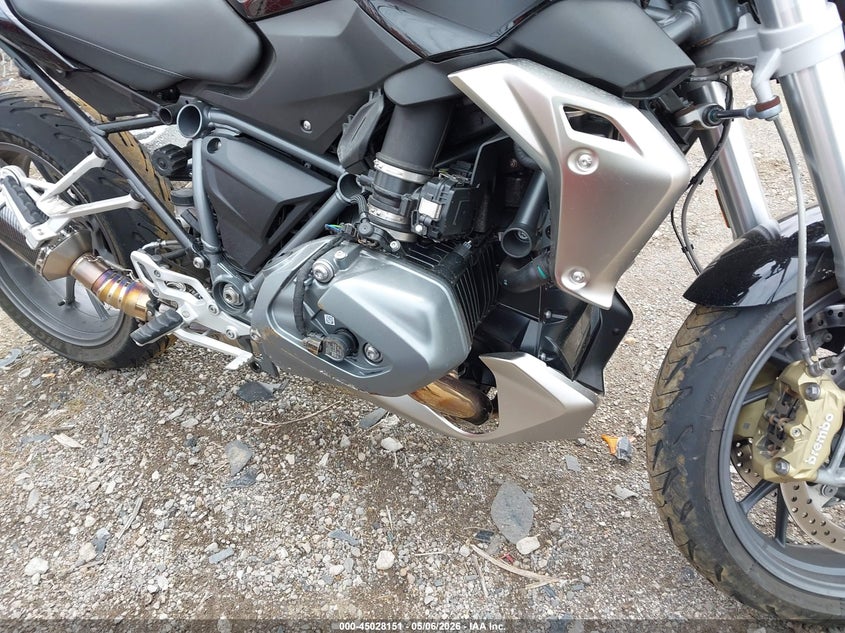 2024 BMW R 1250 R VIN: WB10M7305R6J08565 Lot: 45028151