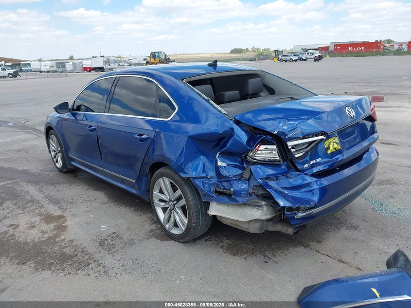 2017 VOLKSWAGEN PASSAT auction photo 3