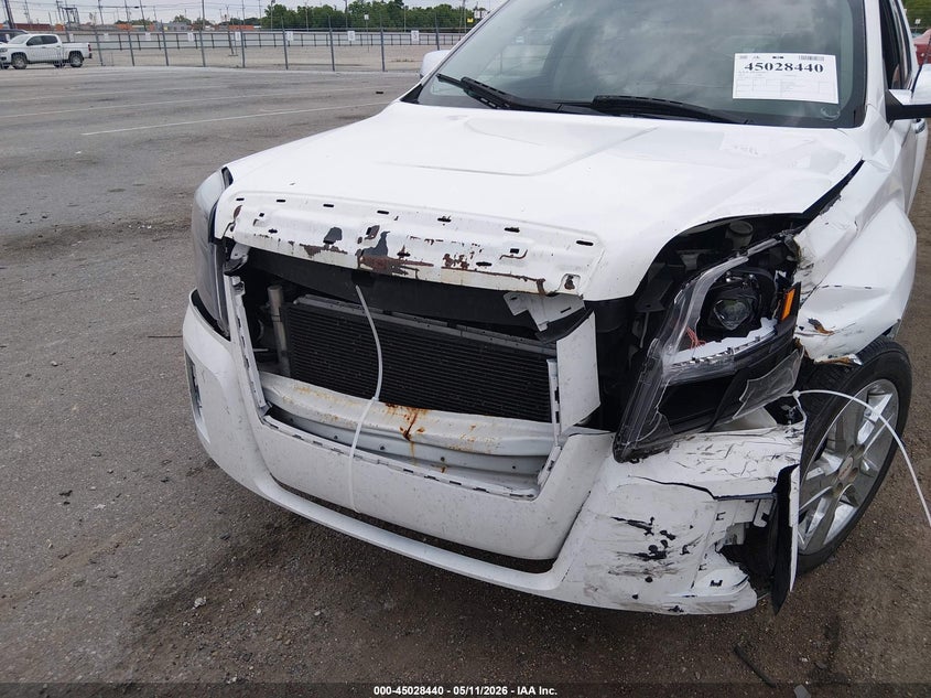 2015 GMC TERRAIN auction photo 6