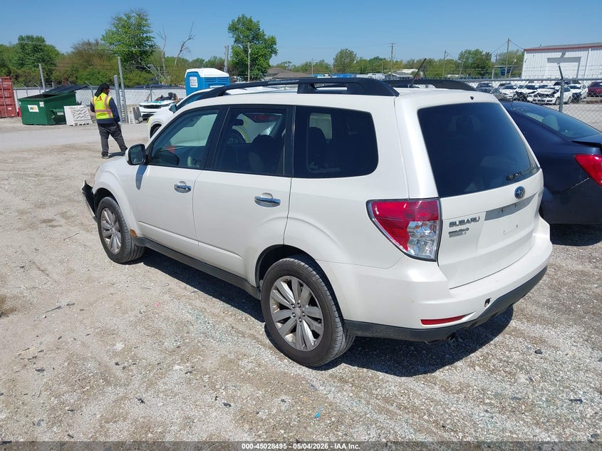 Vin: jf2shbcc7bh769412, lot: 45526009, subaru forester 2.5x premium 20113