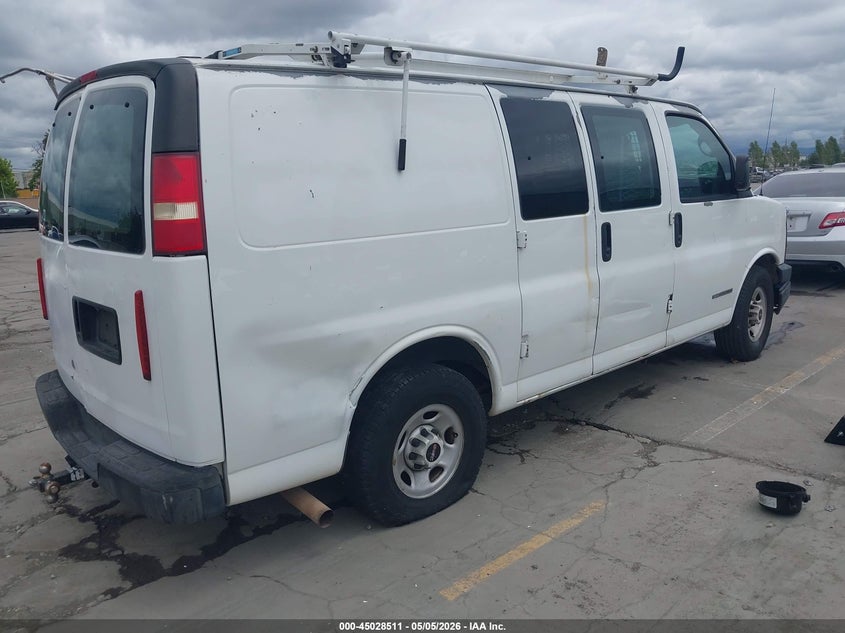 2004 GMC SAVANA — zdjęcie 4