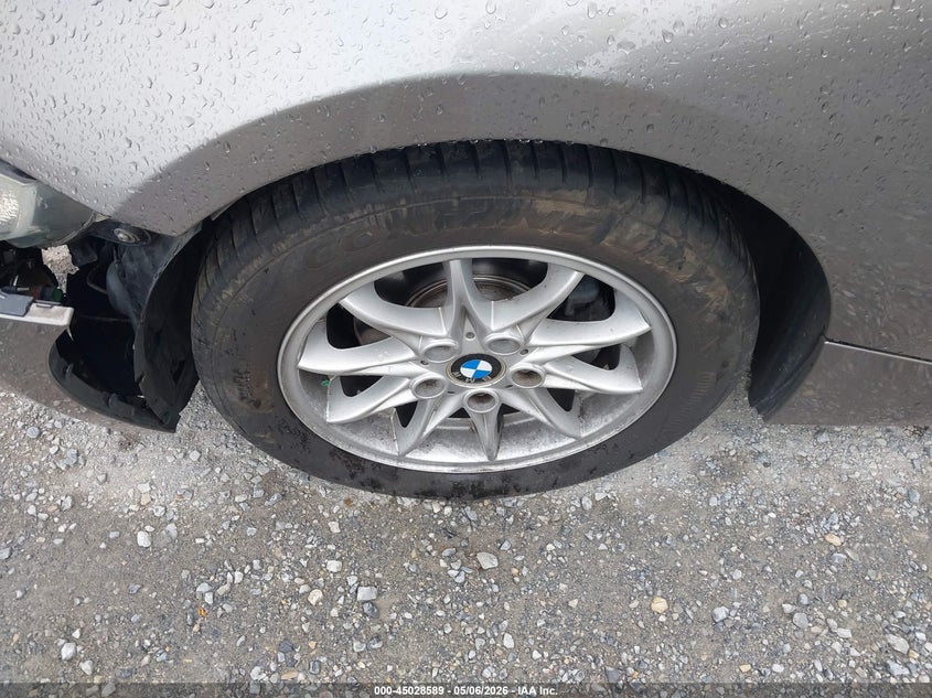 2005 BMW Z4 2.5I VIN: 4USBT33575LR70209 Lot: 45028589