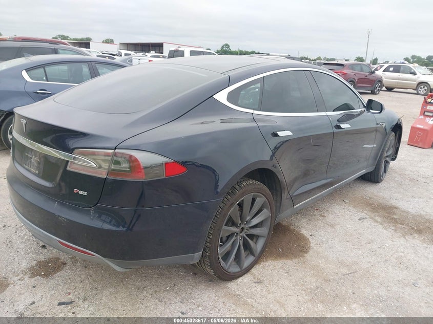 Vin: 5yjsa1dp3dfp05563, lot: 45526131, tesla model s performance 20134