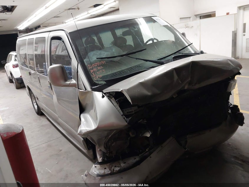 2001 CHEVROLET EXPRESS LT