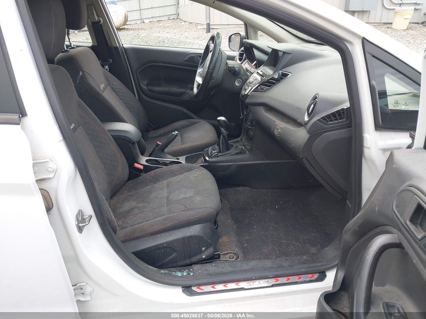 VIN 3FADP4DJ7KM136431 2019 FORD FIESTA ST LINE