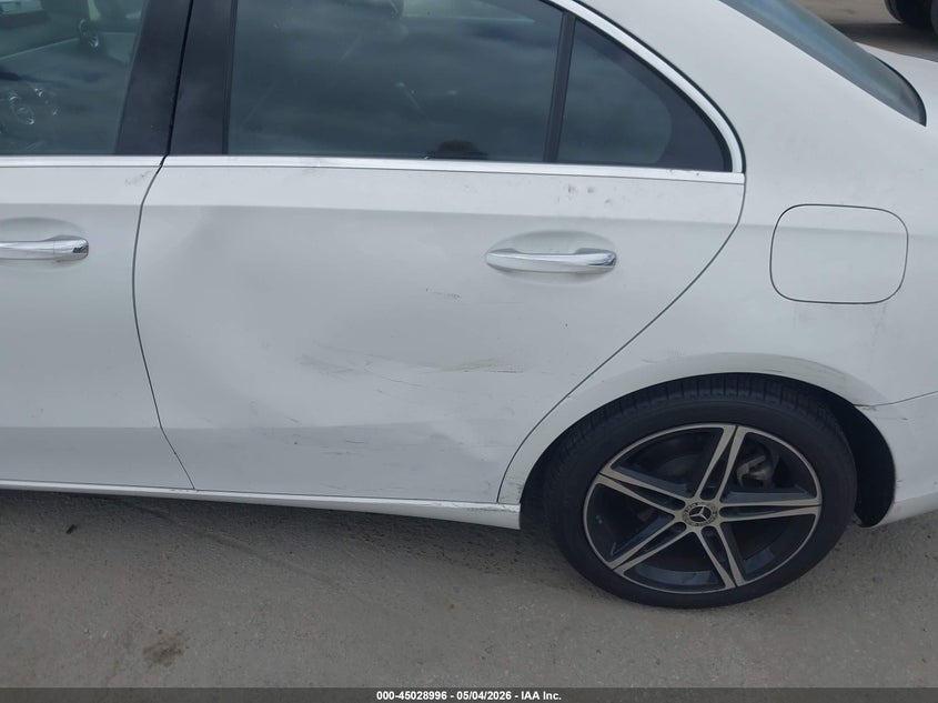 2019 Mercedes-Benz A 220 VIN: WDD3G4EBXKW006937 Lot: 45028996
