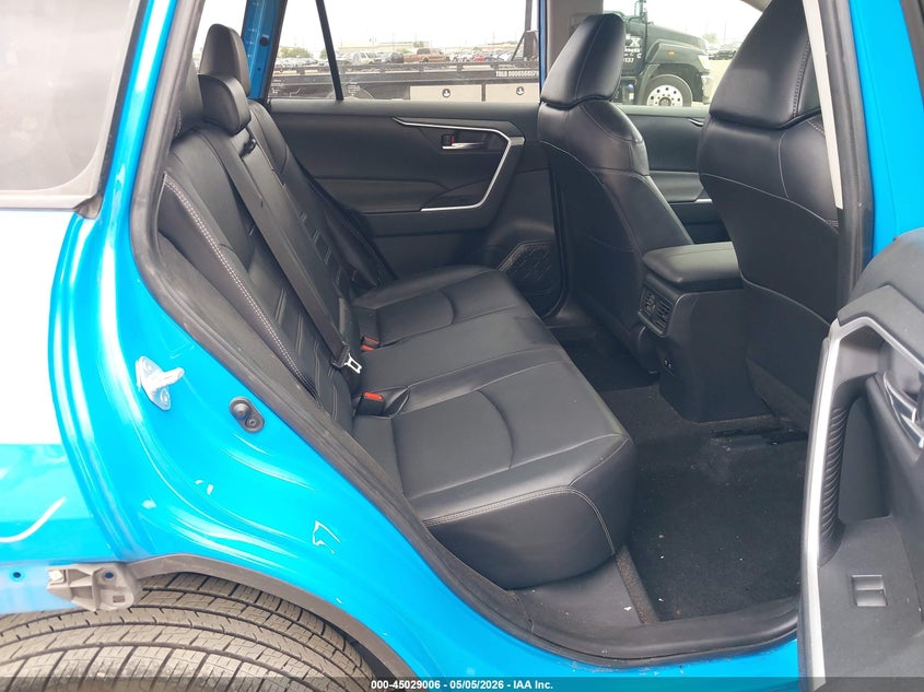VIN JTMC1RFV9MD079491 2021 TOYOTA RAV4 XLE PREMIUM