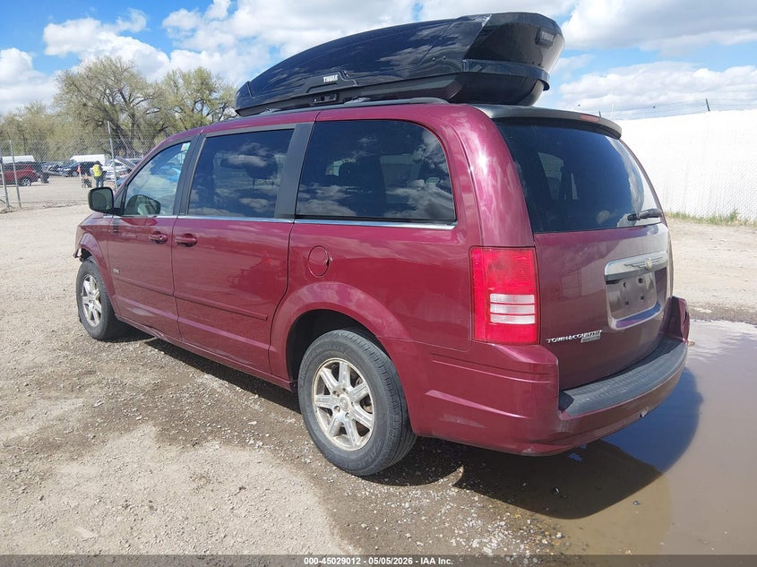 2008 CHRYSLER TOWN & COUNTRY auction photo 3