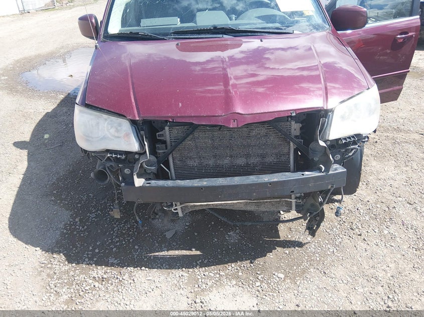 2008 CHRYSLER TOWN & COUNTRY auction photo 6