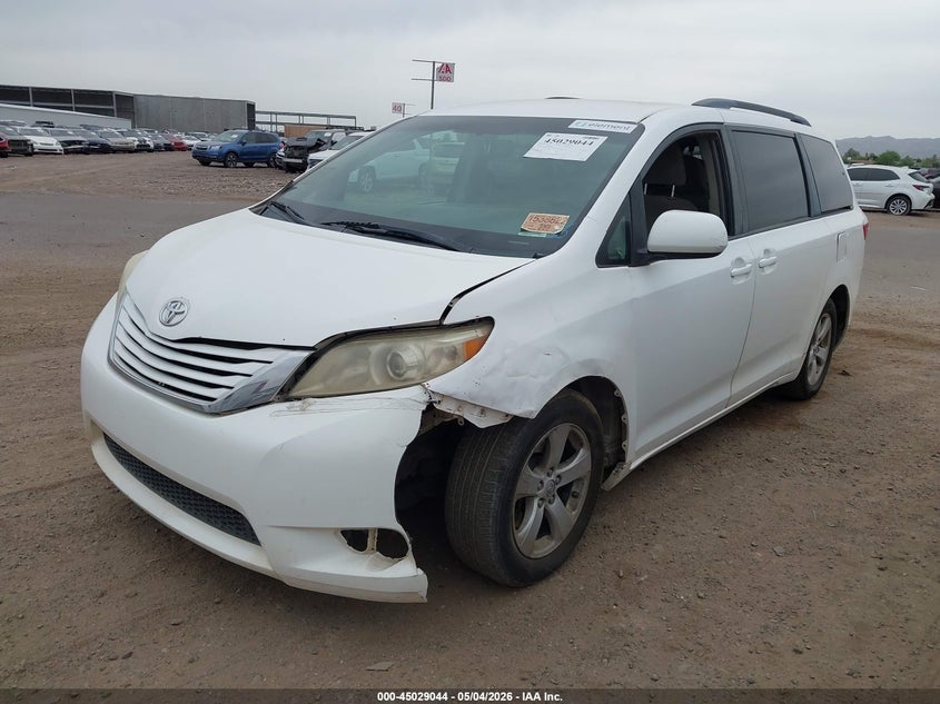 2015 Toyota Sienna Le 8 Passenger 5TDKK3DC5FS582403 photo 1