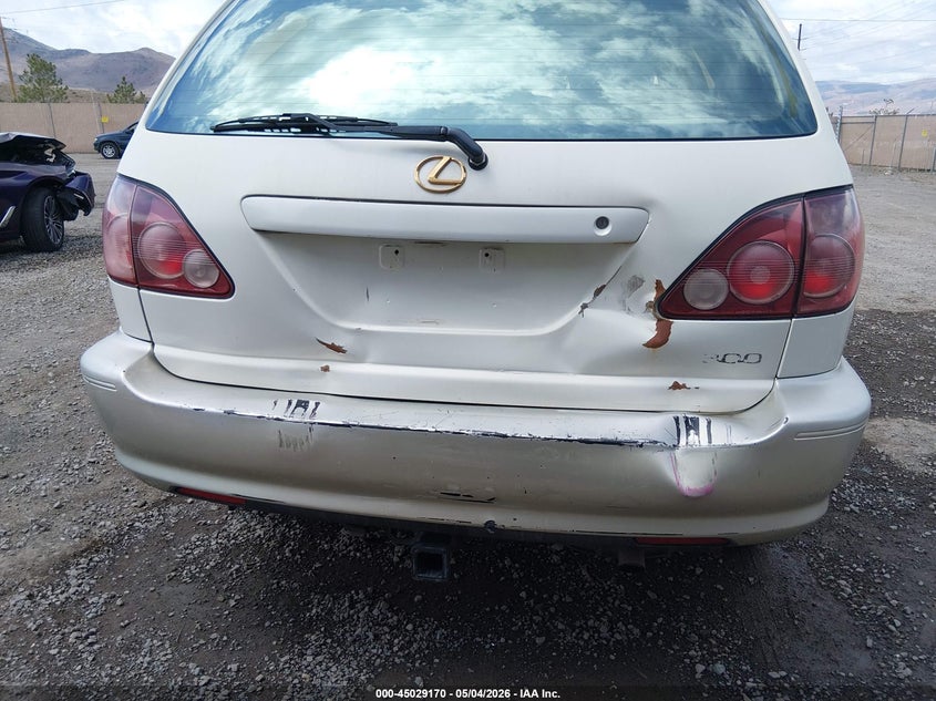 1999 LEXUS RX 300 auction photo 6
